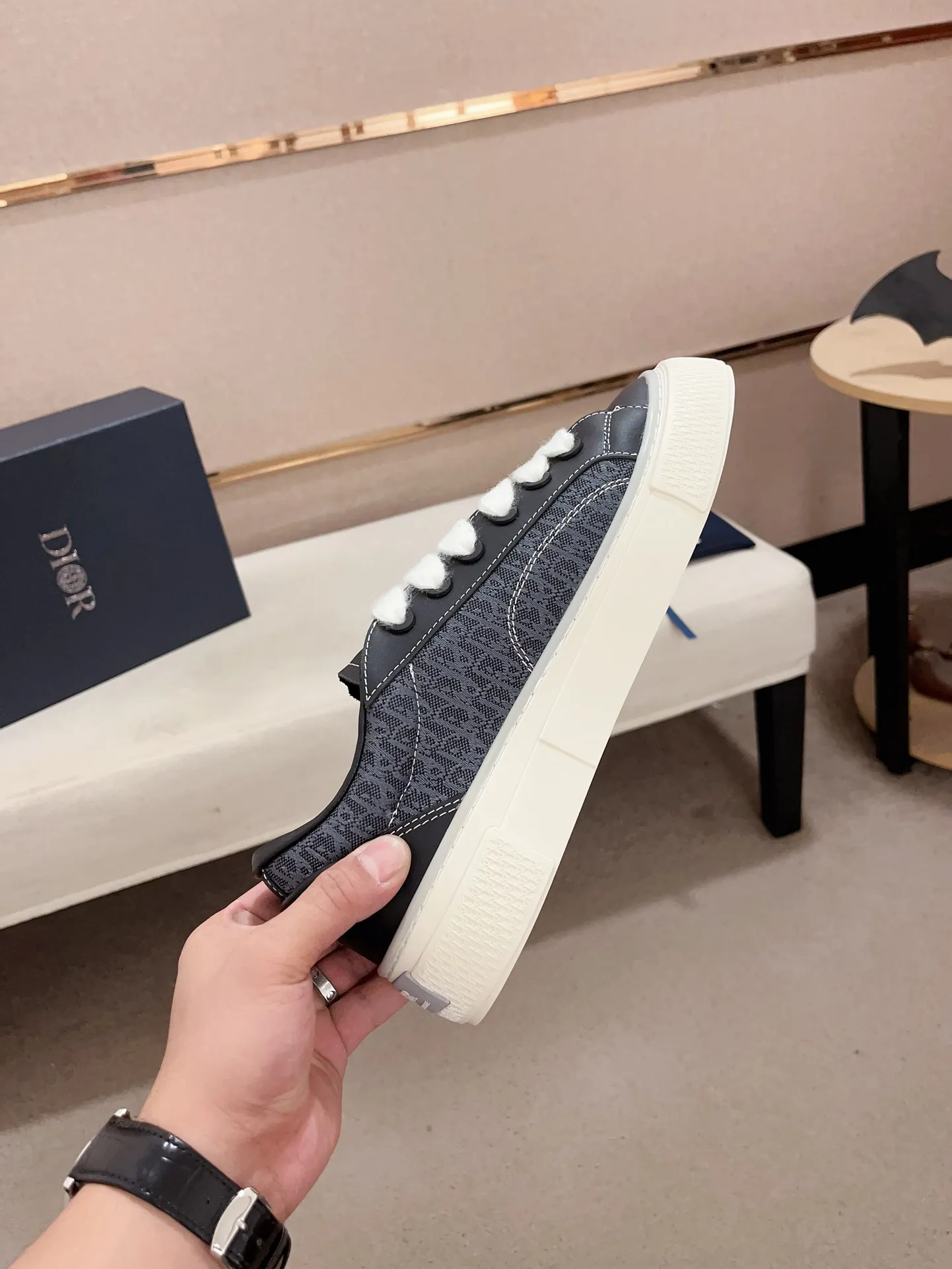 Men's shoes 💰: 640💰[Dior·Dior] Top 🔍Couple model💏🔍New casual sports style couple shoes, new four-season design, perfect workmanship, lace-up lazy style to create wardrobe quality, upper: imported first-layer cowhide, sheepskin lining is soft and comfortable, ultra-light TPU wear-resistant outsole, simple, versatile fashion men's shoes, excellent color code number 35--44